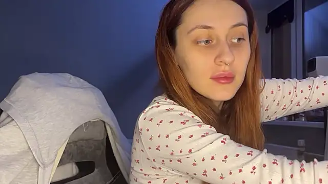 Uniarten online show from 15, 12, 2025