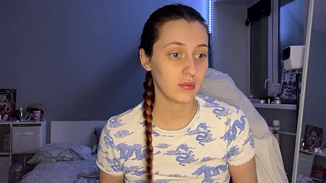 Uniarten online show from 13, 12, 2025