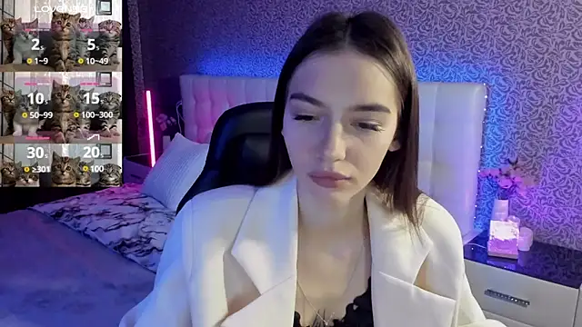 Snapshot of SophieCatty chatting on 3, 3, 2025 SophieCatty online show from 3, 3, 2025