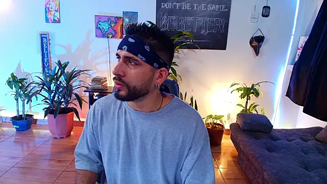 RyanCarter  online show from 22, 4, 2026