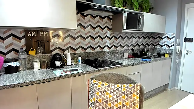 itsyourcassie online show from 18, 2, 2025