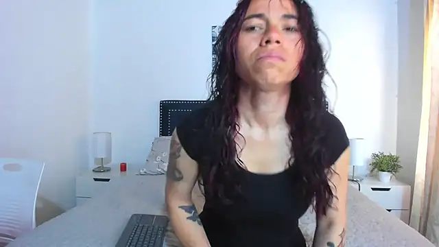 ZulyMichels online show from 6, 10, 2025