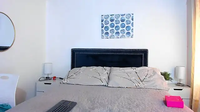 ZulyMichels online show from 25, 10, 2025