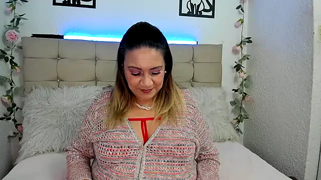 yayita mature online show from 27, 9, 2025