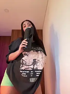 Snapshot of marcimaa chatting on 1, 12, 2024 marcimaa online show from 1, 12, 2024