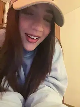 Snapshot of marcimaa chatting on 25, 12, 2024 marcimaa online show from 25, 12, 2024