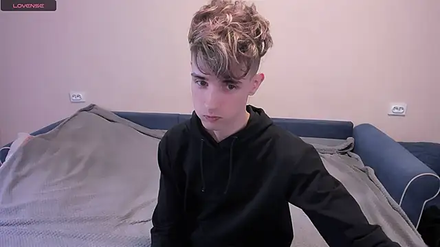 Snapshot of James_Mills chatting on 8, 3, 2025 James Mills online show from 8, 3, 2025