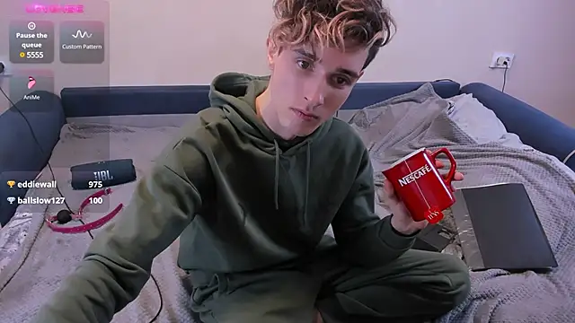 Snapshot of James_Mills chatting on 13, 12, 2024 James Mills online show from 13, 12, 2024