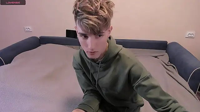 Snapshot of James_Mills chatting on 6, 3, 2025 James Mills online show from 6, 3, 2025