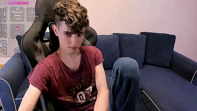 Snapshot of James_Mills chatting on 17, 9, 2025 James Mills online show from 17, 9, 2025