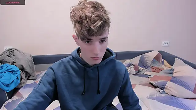 Snapshot of James_Mills chatting on 18, 3, 2025 James Mills online show from 18, 3, 2025