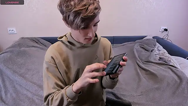 Snapshot of James_Mills chatting on 25, 12, 2024 James Mills online show from 25, 12, 2024