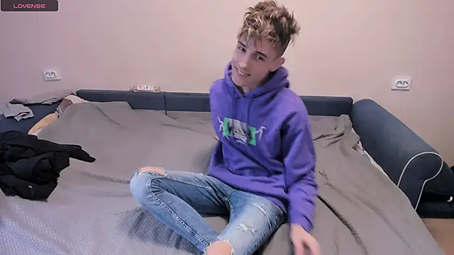 Snapshot of James_Mills chatting on 11, 3, 2025 James Mills online show from 11, 3, 2025