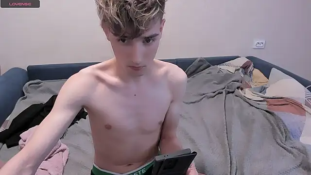 Snapshot of James_Mills chatting on 15, 3, 2025 James Mills online show from 15, 3, 2025