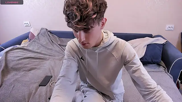 Snapshot of James_Mills chatting on 19, 2, 2025 James Mills online show from 19, 2, 2025