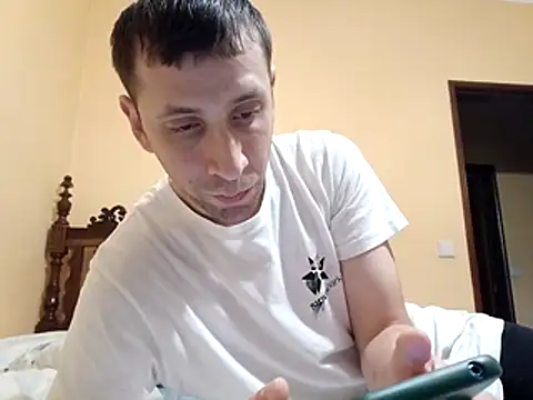 White rabbit  online show from 13, 11, 2025