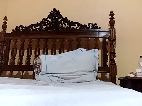 White rabbit  online show from 8, 3, 2025