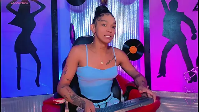 Snapshot of nickyminach_ chatting on 16, 7, 2026 nickyminach online show from 16, 7, 2026