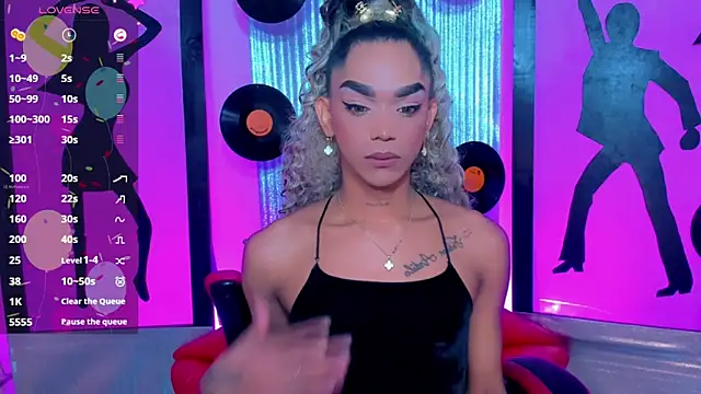 nickyminach  online show from 19, 2, 2026