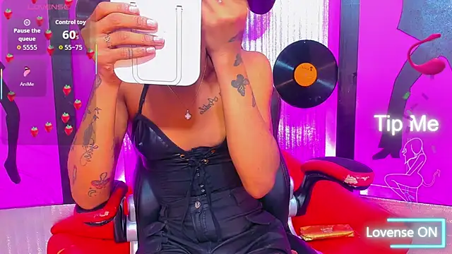 nickyminach  online show from 15, 3, 2026