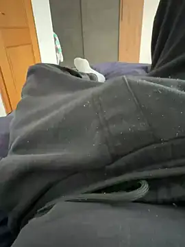 Krasavzi online show from 11, 2, 2025