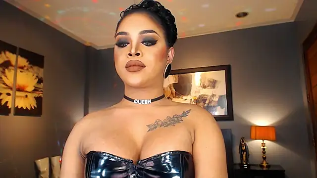 MarryQueen22 online show from 16, 2, 2026