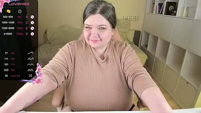 PlumPie online show from 10, 11, 2025