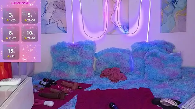 Snapshot of ManeSummers chatting on 25, 10, 2025 ManeSummers online show from 25, 10, 2025