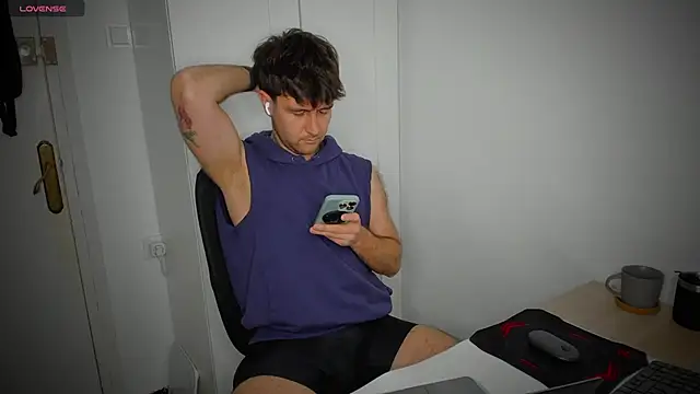 HonestAndrew online show from 8, 4, 2026