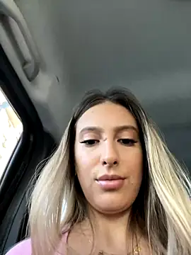 Eva Ryen online show from 9, 9, 2025