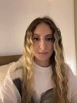 Eva Ryen online show from 7, 11, 2025