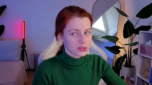 Snapshot of doll_lesli chatting on 28, 11, 2025 doll lesli online show from 28, 11, 2025