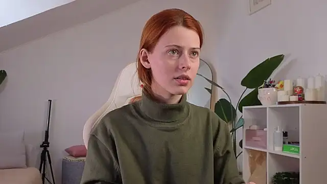 Snapshot of doll_lesli chatting on 17, 10, 2025 doll lesli online show from 17, 10, 2025