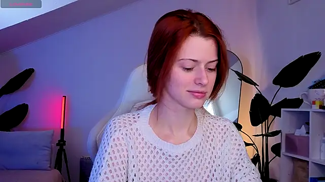 Snapshot of doll_lesli chatting on 29, 11, 2025 doll lesli online show from 29, 11, 2025