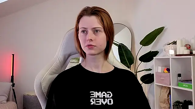 Snapshot of doll_lesli chatting on 10, 9, 2025 doll lesli online show from 10, 9, 2025