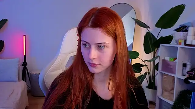 Snapshot of doll_lesli chatting on 10, 11, 2025 doll lesli online show from 10, 11, 2025