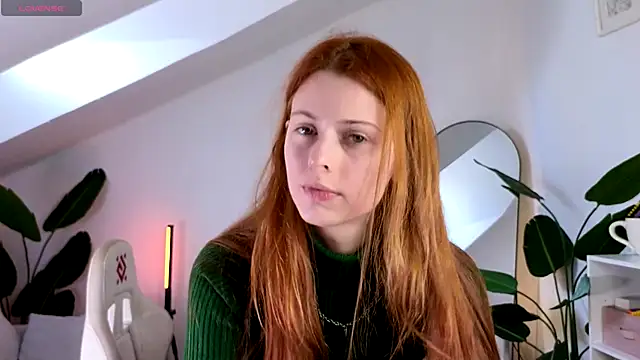 Snapshot of doll_lesli chatting on 8, 10, 2025 doll lesli online show from 8, 10, 2025