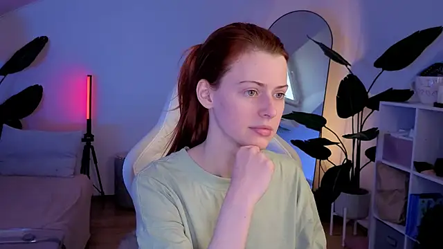 doll lesli online show from 5, 12, 2025