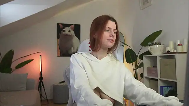 doll lesli online show from 3, 3, 2026