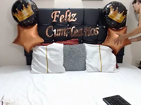 Violette Adams online show from 5, 2, 2026