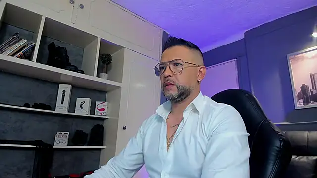 MrFrank tattoo online show from 19, 9, 2025