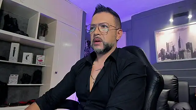 MrFrank tattoo online show from 16, 9, 2025