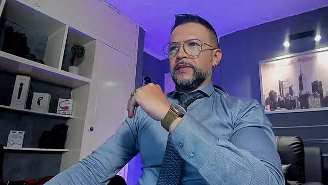 MrFrank tattoo online show from 1, 11, 2025