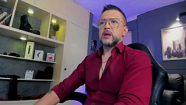 MrFrank tattoo online show from 3, 12, 2025