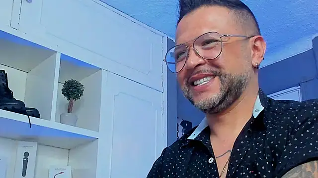 MrFrank tattoo online show from 5, 3, 2025