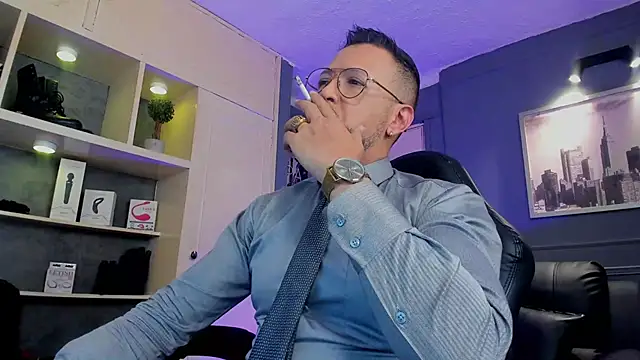 MrFrank tattoo online show from 15, 12, 2025