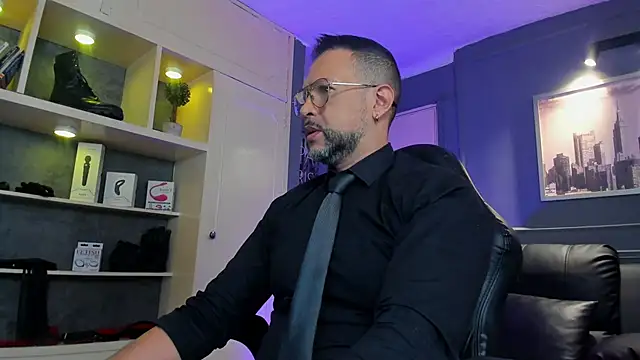 MrFrank tattoo online show from 28, 11, 2025