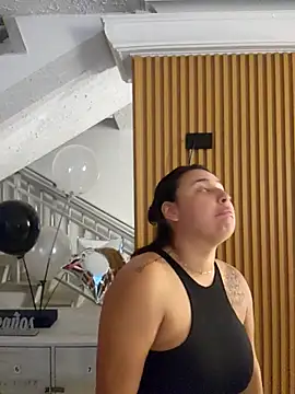 LizzRouse online show from 7, 2, 2026