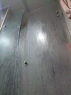 LizzRouse online show from 8, 1, 2026