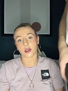 Strongqueen online show from 9, 2, 2025